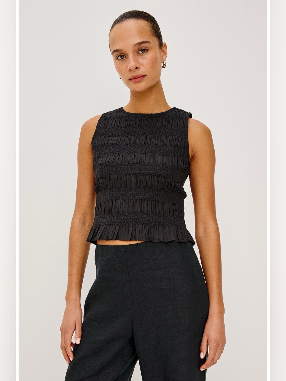 NWT Kane Ruched & Embroidered Shell
Rails - Picture 5 of 6